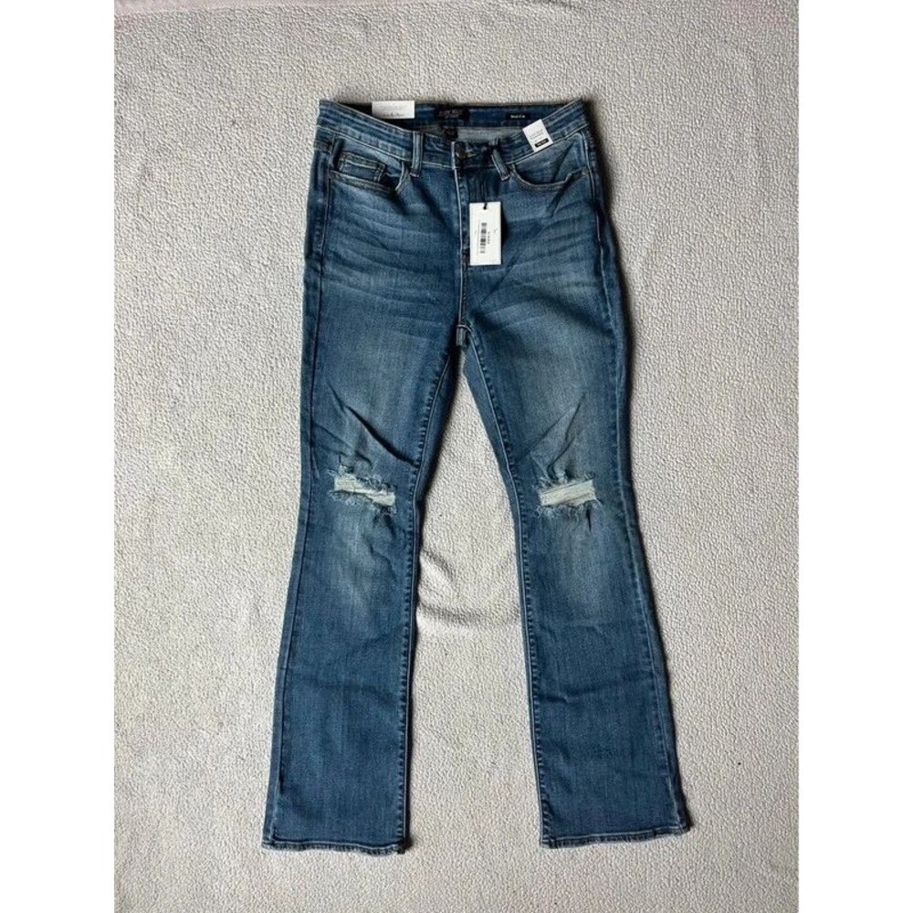 NWT Judy Blue Medium Wash Mid Rise Distressed Bootcut Jeans Womens 31